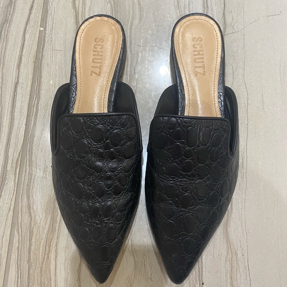 SCHUTZ SZ 8 BLACK CROC MULE